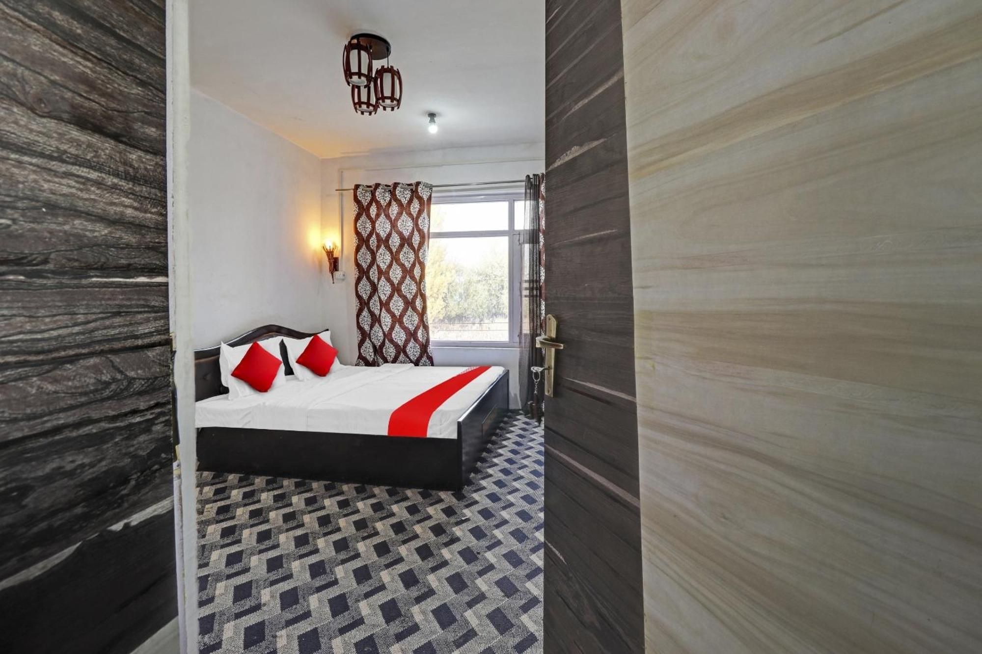 Hotel O Eco Rooms Srinagar  Bagian luar foto